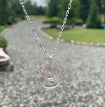 Load image into Gallery viewer, Hoop Circle Necklace