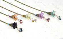 Load image into Gallery viewer, Lucite 18" Trumpet Necklace