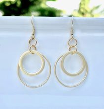 Load image into Gallery viewer, Hoop Earrings