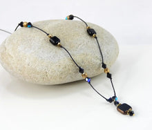 Load image into Gallery viewer, Square Pendant Necklace