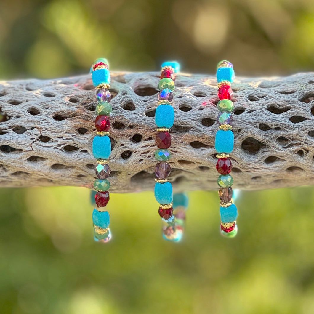 Magnesite Turquoise Stretchy Bracelet