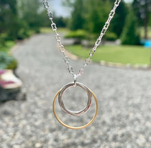 Load image into Gallery viewer, Hoop Circle Necklace
